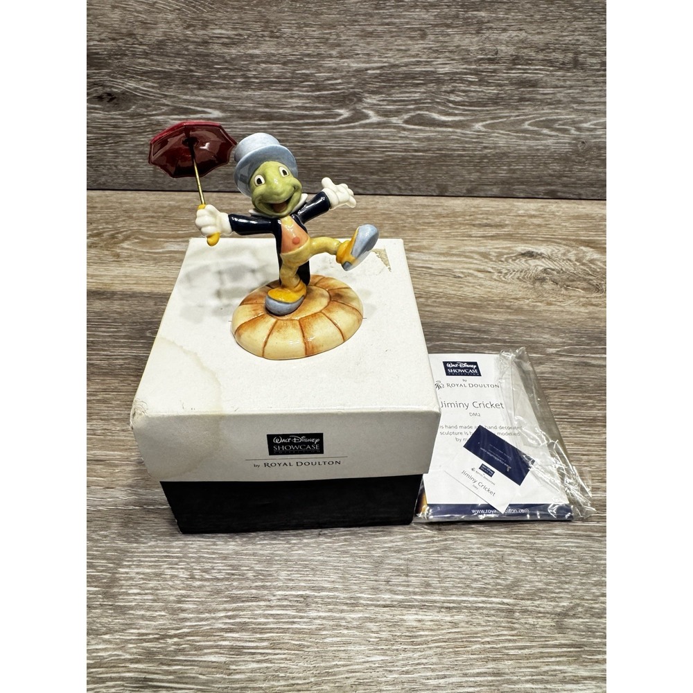 Walt Disney Showcase ~ Royal Doulton JIMINY CRICKET DM2 with umbrella Figurine